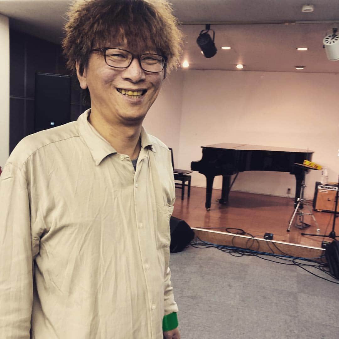 山川のりをのインスタグラム：「本日は高崎のココイズミにてドヤフェスというイベントにギターパンダライブです。16時30分/17時、2500円ドリンク持ち込みOK！ 共演は市川優希／はち／黛敬久/ジャンボラーメンズ／サンシ・モン（樋口三四郎）／望月秀記 MVまっちゃき／なかざわゆうきです。 お近くの方々会いにきてアイニージュー！」