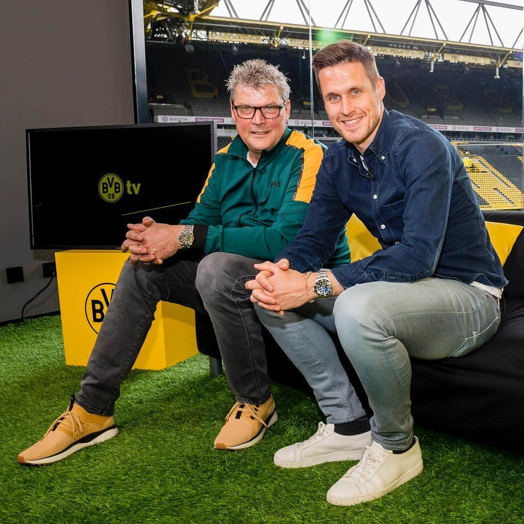 ボルシア・ドルトムントさんのインスタグラム写真 - (ボルシア・ドルトムントInstagram)「📺 Matchday Magazine with @sebastiankehl5 - now on YouTube! #borussiadortmund #dortmund #bvb #scfbvb #bundesliga #sebastiankehl #nobbydickel」4月21日 0時02分 - bvb09