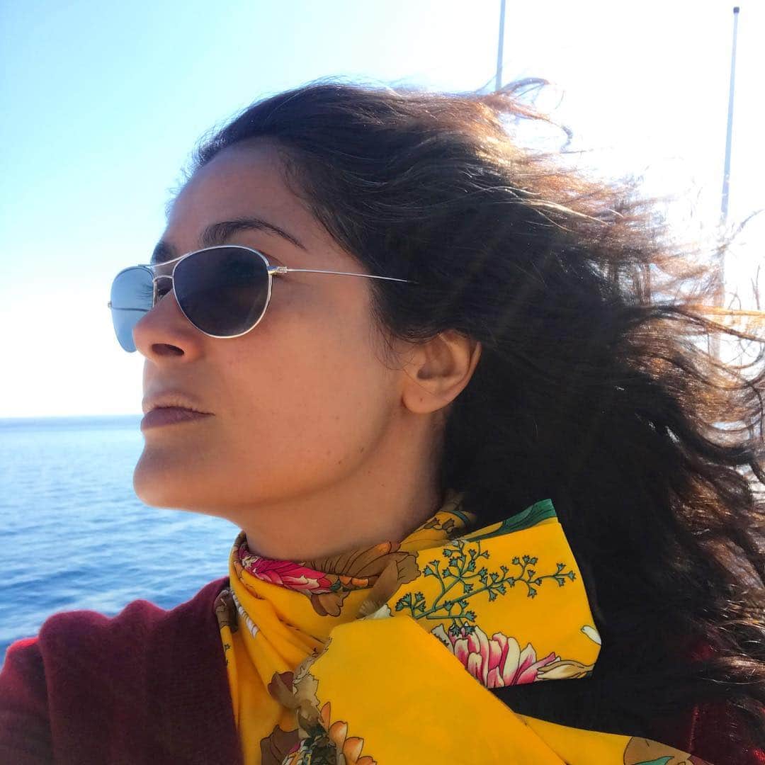サルマ・ハエックさんのインスタグラム写真 - (サルマ・ハエックInstagram)「Have a glorious Saturday.  Feliz #sábadodegloria #ocean」4月21日 0時26分 - salmahayek