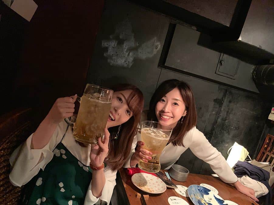 由井香織さんのインスタグラム写真 - (由井香織Instagram)「ちあきちゃん😘お帰りなさい会❤️NYでずっと働いてた千晶ちゃんと、鷲見ちゃんと久々に3人で集まりました❤️ 飲んでたくさん喋れて幸せ🌸 面白いお店をチョイスさせてもらったんだけど、ハイボールの大きさ半端なかった🤣🤣 これ３杯目だけどみんな男前に飲んで2件目にいきましたww  #日本に #おかえりなさい #近況報告#ハイボール」4月20日 16時29分 - yuikaori_y