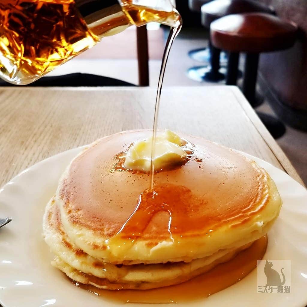 ミスター黒猫（黒猫仙人）のグルメインスタ