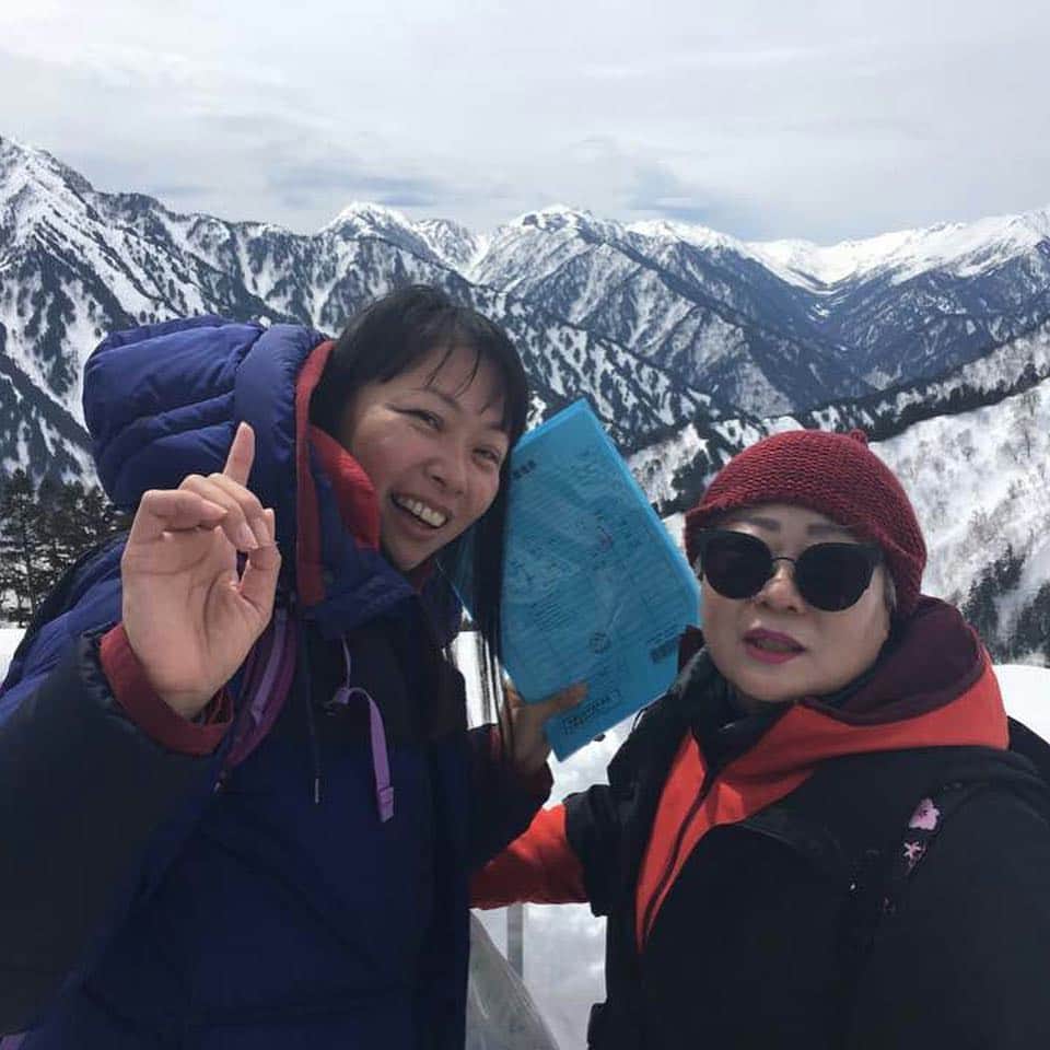 岡本依子さんのインスタグラム写真 - (岡本依子Instagram)「山の世界に行って来ました^_^ #室堂  #立山  #立山黒部アルペンルート」4月20日 16時45分 - yorikookamoto