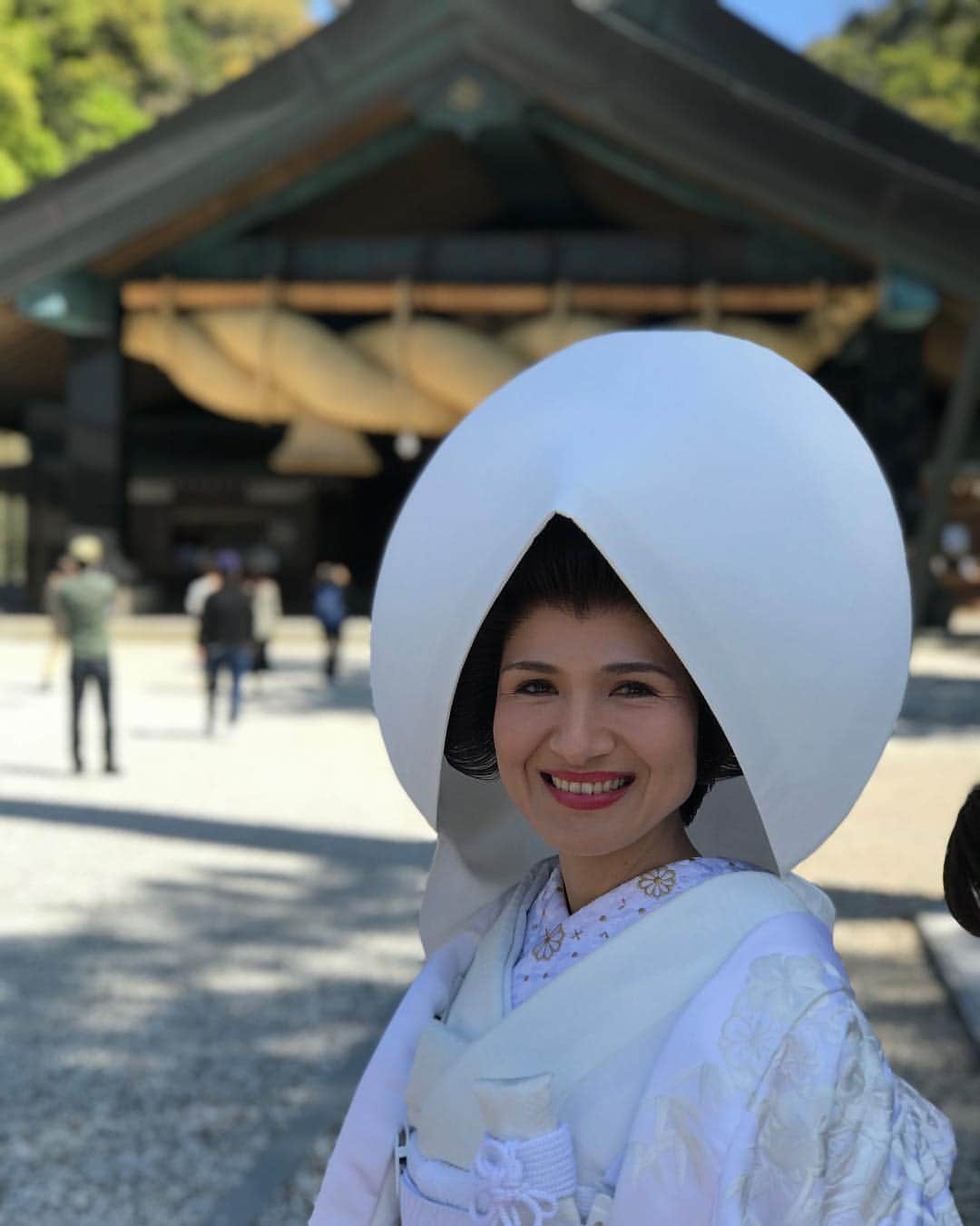 瀬間友里加のインスタグラム：「【結婚のご報告】 この度、私、瀬間友里加は以前よりお付き合いさせて頂いていた方と入籍、結婚致しましたことをご報告させていただきます。 優しくて穏やかで明るい彼とこれからもずっと一緒にいれることが嬉しいです。お互い支え合い、明るく楽しい家庭を築いていきたいと思います。小さい時からずっと続けてきたテニスは今も私にとってかけがえのない存在です。結婚しても引き続きテニスをたくさんの方に楽しんでもらえるように、今後もテニスを通して様々な活動をしていきたいと思います。皆様これからもどうぞ宜しくお願い致します。 瀬間友里加」
