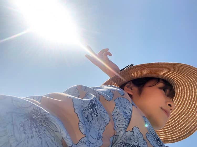 近藤夏子さんのインスタグラム写真 - (近藤夏子Instagram)「太陽がエグい🌞 陽に当たるとものすごぉく疲れるよね🤤 #快晴 #晴れ #日焼け対策  #地元 #島根 #大田市」4月20日 16時58分 - kondonatsuko