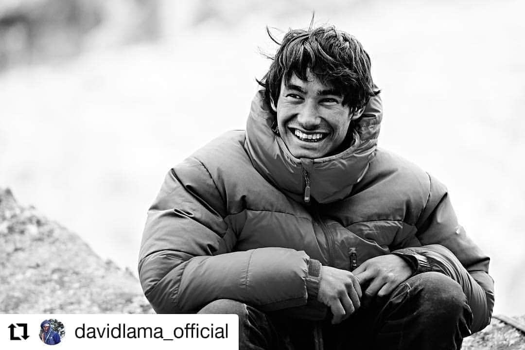 アダム・オンドラさんのインスタグラム写真 - (アダム・オンドラInstagram)「I heard about David Lama as a climbing prodigy before we even met on the first competition in Italy when I was 7 years old and he was 10. He would grow into a teenager who would show up on the World cups for the first time that year and ended up winning most of them that season. With a style that was hard to believe - with a total ease, elegance and kind of ingnoring that those routes were actually hard. Quickly he lost interest in competitions and turned his attention where his heart really desired to be - the mountains. He quickly turned into one of the best alpinist with feats like first free ascent of Compressor route on Cerro Torre. David was a true character, always trying to go his own way. Something that needs a lot courage and passion - none of it he was lacking of.  So sad to hear about his tragical loss together with Hansjorg Auer and Jess Rosskelley. Mountains are amazing playground that makes us feel free. Just don't forget they can be merciless. Be safe.」4月20日 17時17分 - adam.ondra