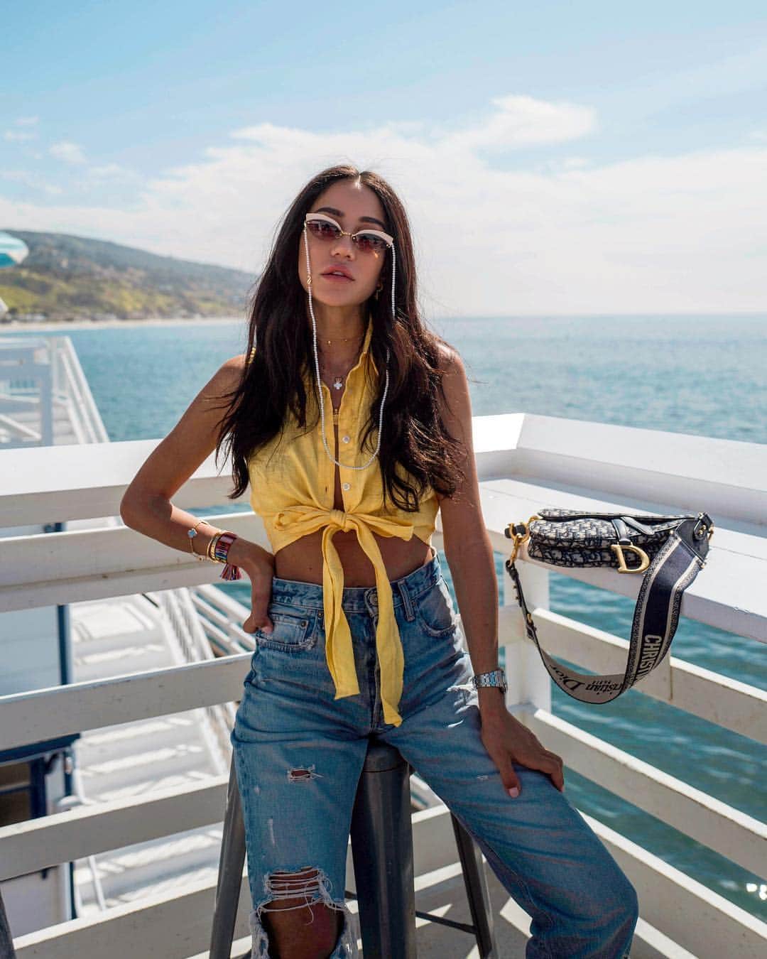 Tamara Kalinicさんのインスタグラム写真 - (Tamara KalinicInstagram)「Probably the nicest feeling this year was coming to Malibu for a breakfast, listening to waves, soaking up the sunshine and wearing the sunglasses that I designed. It was also a little bit surreal, because when I was 17 I wanted to study design, but my parents didn’t wanna hear about it. Their opinion was that I need to study something more “substantial” in order to survive, they said that in order to design something I dont need a degree in that field. I disagreed. Turned out that they were right in one thing, if there is a passion and hard work, doesnt matter what degree you hold. Just work for your dream and people will see it. I strongly believe in that and want you guys to know the same. Dont let the degree you have (or dont) hold you back, there are no limits so do whatever you want because this is YOUR LIFE #attitudeincluded #SOCATTY」4月20日 17時26分 - tamara