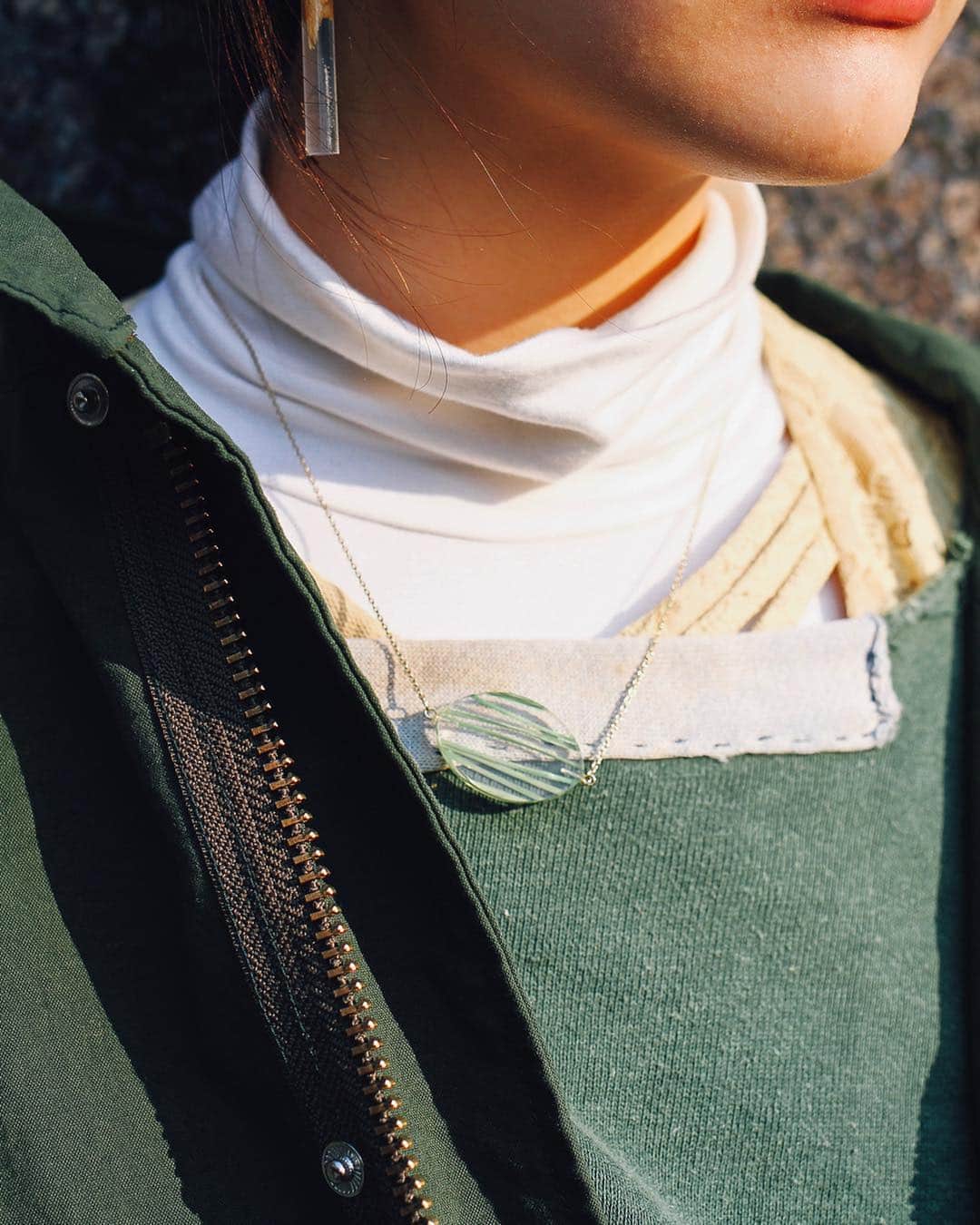 Fashionsnap.comさんのインスタグラム写真 - (Fashionsnap.comInstagram)「【#スナップ_fs】 Name 7A  Coat #Odd  Knitwear #used Bag #ERIKOTAMAKI Shoes #nike Necklace #nooca  #fashionsnap #fashionsnap_women」4月20日 17時38分 - fashionsnapcom