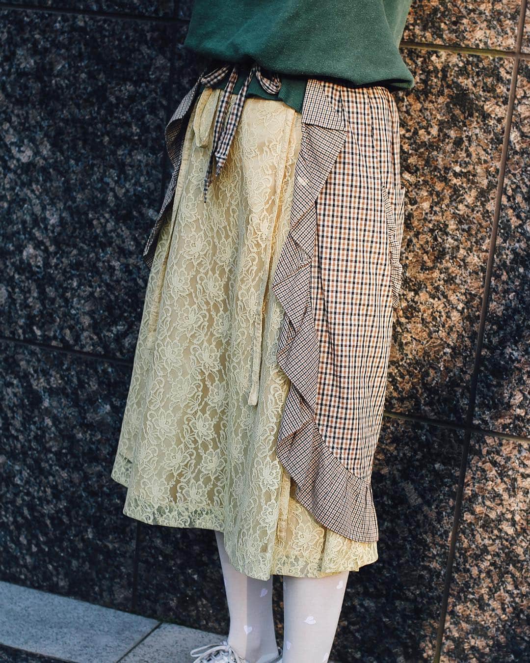 Fashionsnap.comさんのインスタグラム写真 - (Fashionsnap.comInstagram)「【#スナップ_fs】 Name 7A  Coat #Odd  Knitwear #used Bag #ERIKOTAMAKI Shoes #nike Necklace #nooca  #fashionsnap #fashionsnap_women」4月20日 17時38分 - fashionsnapcom