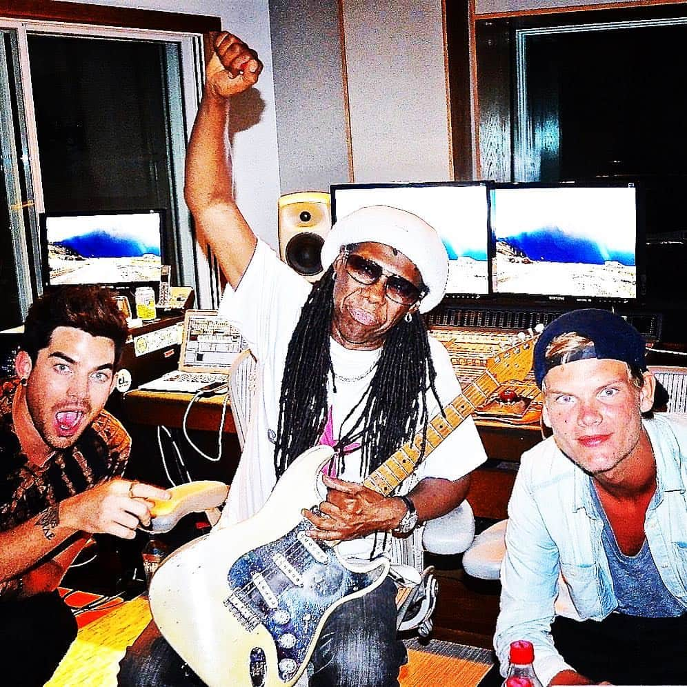 ナイル・ロジャースさんのインスタグラム写真 - (ナイル・ロジャースInstagram)「#RIPAvicii @adamlambert me and @avicii aka #timbergling at one of our many days in the studio. Tim you will always have a special place in my heart.」4月20日 17時55分 - nilerodgers