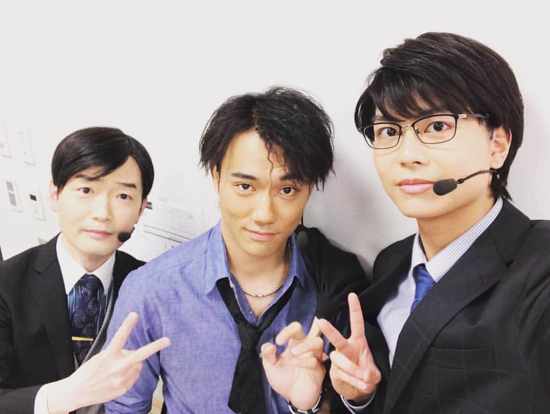 のインスタグラム：「さてさて3日目突入！！ 皆さま劇場にておまちしております✨  #舞台 #PSYCHO-PASS #サイコパス #井口先輩 #井口匡一郎 #中村靖日 さん #蘭具雪也 #多和田任益 #相田康生 #小澤雄太 #yuta_ozawa #おざっつ #ozatts」