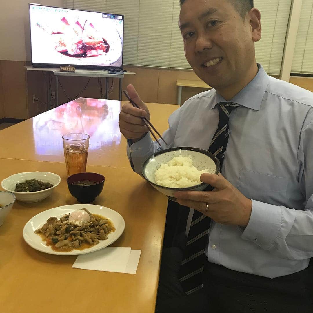 のインスタグラム：「いつも写真を撮るカジさんを逆に撮りました！😃😃😃」