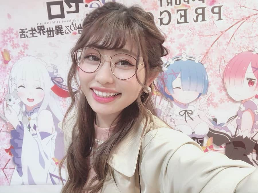 高橋里彩子さんのインスタグラム写真 - (高橋里彩子Instagram)「リゼロ好き必見♥️﻿ ﻿ プレゴ池袋駅店でこんな写真が撮れるよ⸜(*ˊᗜˋ*)⸝﻿ ﻿ ﻿ アニメ好きは嬉しいよね🍓﻿ ﻿ ﻿ そしてその途中に池袋駅サンシャインに向かう方に﻿ 私のポスターが貼られてます😋💘﻿ ﻿ もしとおりがかったら﻿ 見てみてくださいね🤗♥️﻿ ﻿ ﻿ ﻿ このときは編み込みハーフアップにしたよ💗💗﻿ ﻿ ﻿ ﻿ ﻿ ﻿ ﻿#ヘアアレンジ #編み込みハーフアップ  #池袋 #レム  #アニメ好きさんと繋がりたい ﻿#リゼロ #プレゴ池袋  #reゼロから始める異世界生活  #スロット #パチンコ  #パチスロ #パチスロ女子 #パチスロライター#youtuber #パチスロ好きと繋がりたい」4月20日 19時05分 - konkonwanwan