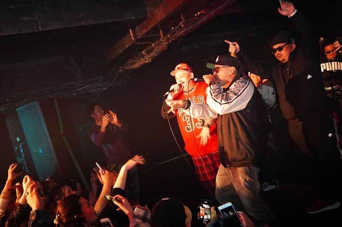 Kayzabroのインスタグラム：「こないだの“DRIP”の画像が届いたんで⬆️ 改めてHappy birthday my bro BIG RON🎉 #drip #yokohama #birthdaybash」