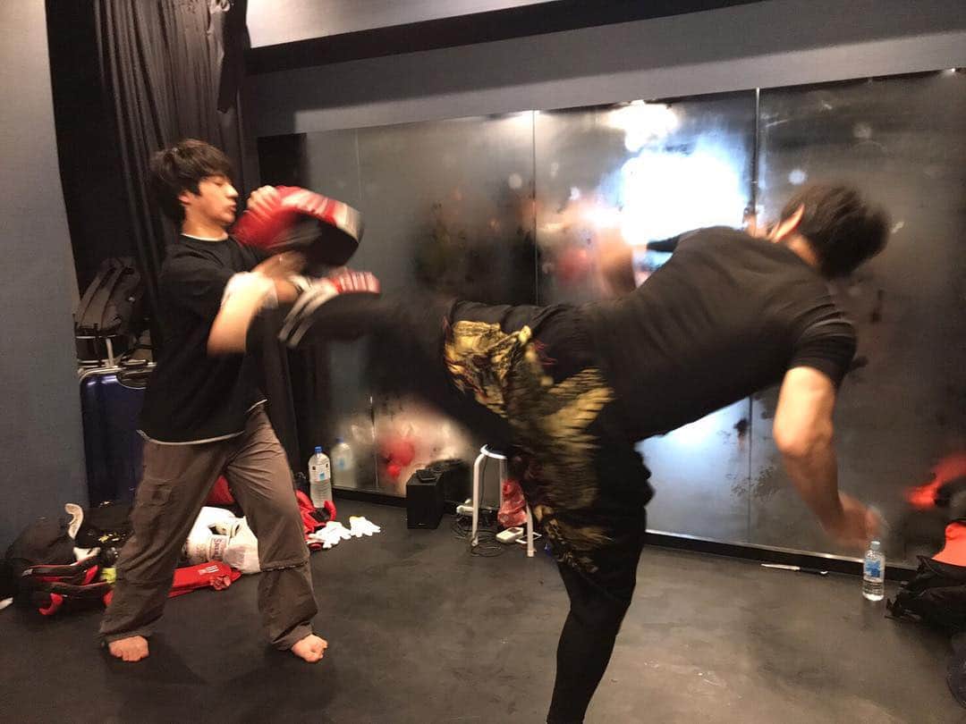 木村圭作さんのインスタグラム写真 - (木村圭作Instagram)「今日の練習も楽しかった〜♫ #シラット #武術 #キックボクシング #柔術 #格闘技 #俳優」4月20日 19時34分 - keisakukimura