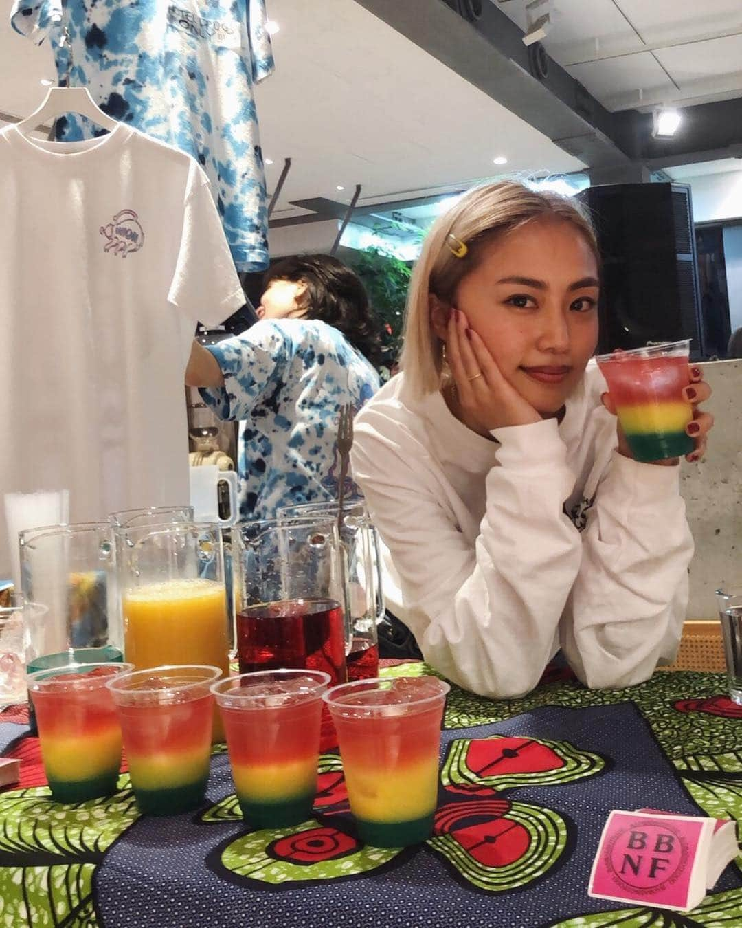 mao mitsuiさんのインスタグラム写真 - (mao mitsuiInstagram)「@uniontokyo 1ST ANNIVERSARY PARTY! #420 SPECIAL DRINK BY ME! @bbnf_tokyo  CONGRATS💚💛❤️ #uniontokyo #badbadnotfood #cateringservice」4月20日 19時34分 - maointhepark