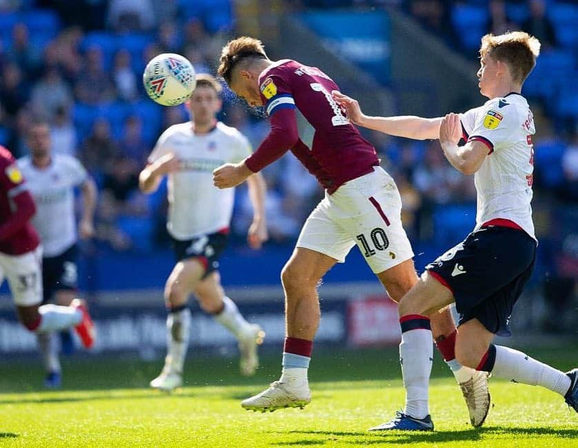 ジャック・グリーリッシュさんのインスタグラム写真 - (ジャック・グリーリッシュInstagram)「Another great win yesterday & buzzing to get another goal! Away support was unreal as always. On to Monday’s game 😀⚽️ #AVFC」4月20日 19時35分 - jackgrealish