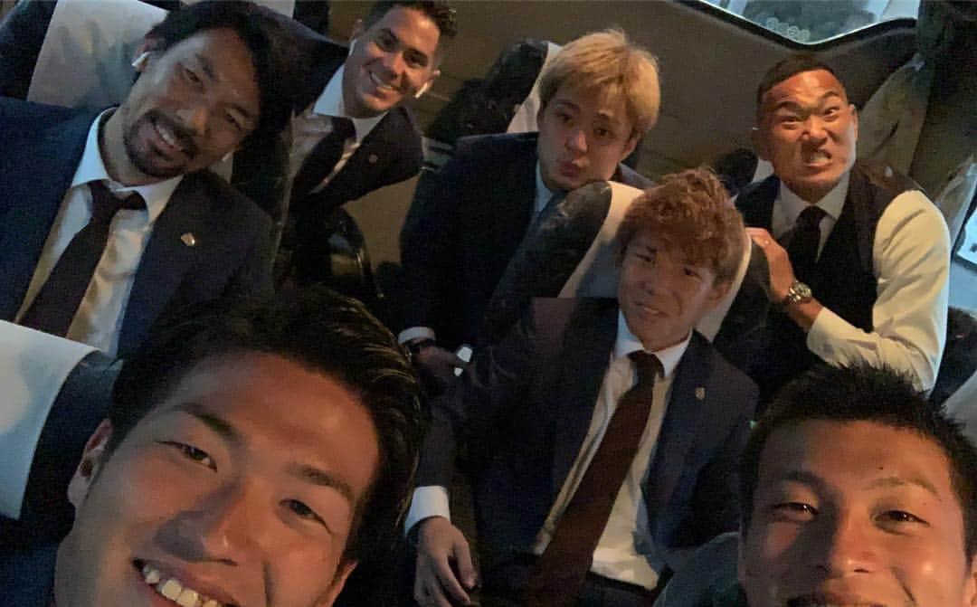 北川航也さんのインスタグラム写真 - (北川航也Instagram)「. みんなで掴んだ勝利だよ！ 自分の出来には全く満足出来ないけど、 みんながいたから勝利できました。 次に向けて準備します！ みんながヒーロー！！ 沢山の応援ありがとうございました☺︎ . #清水エスパルス #spulse #北川航也 #石毛秀樹 #絶対強くなって帰ってくる #本当みんなに感謝」4月20日 19時41分 - koya_kitagawa_23