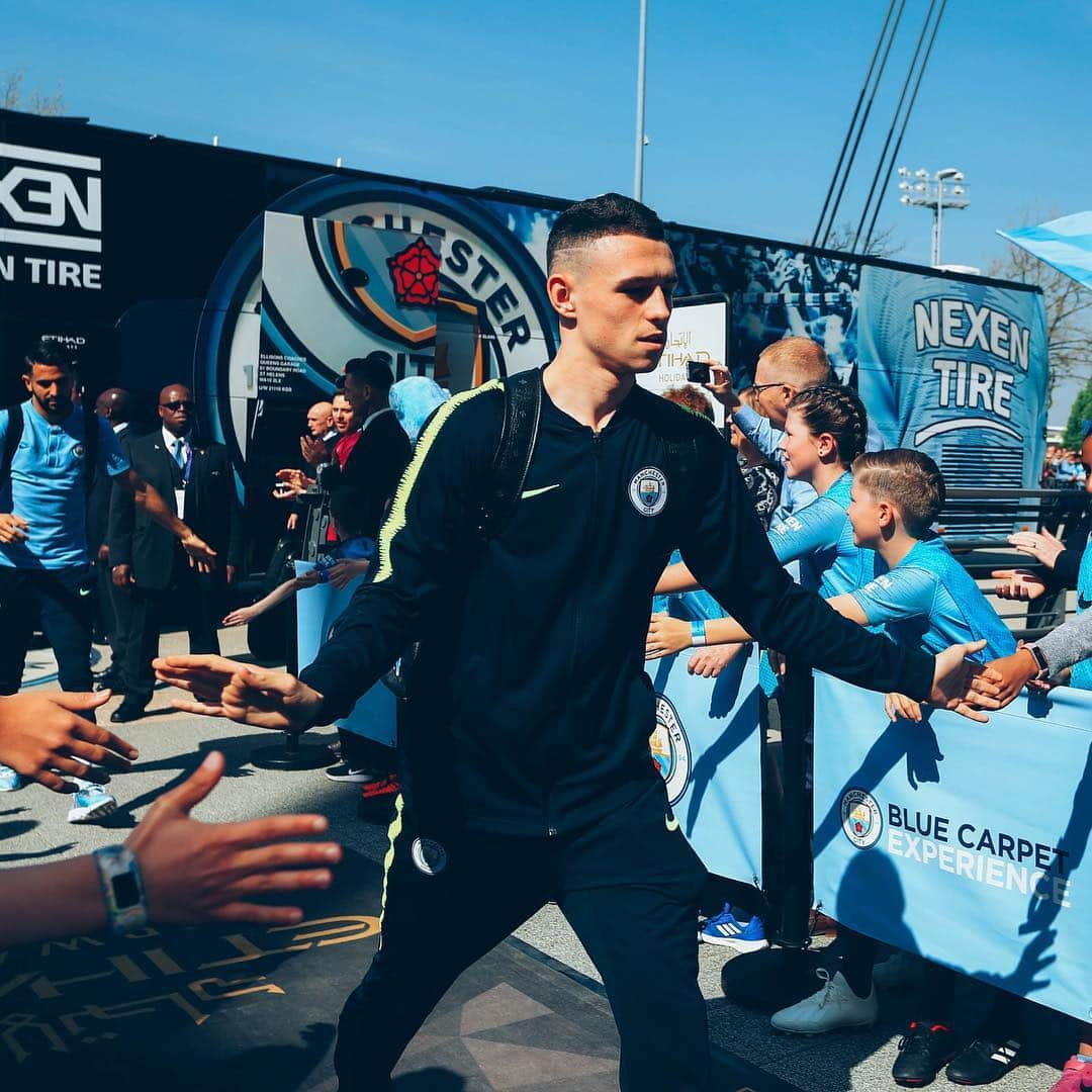 マンチェスター・シティFCさんのインスタグラム写真 - (マンチェスター・シティFCInstagram)「Perfect weather for it 😍☀️ #mancity #mcitot」4月20日 20時01分 - mancity