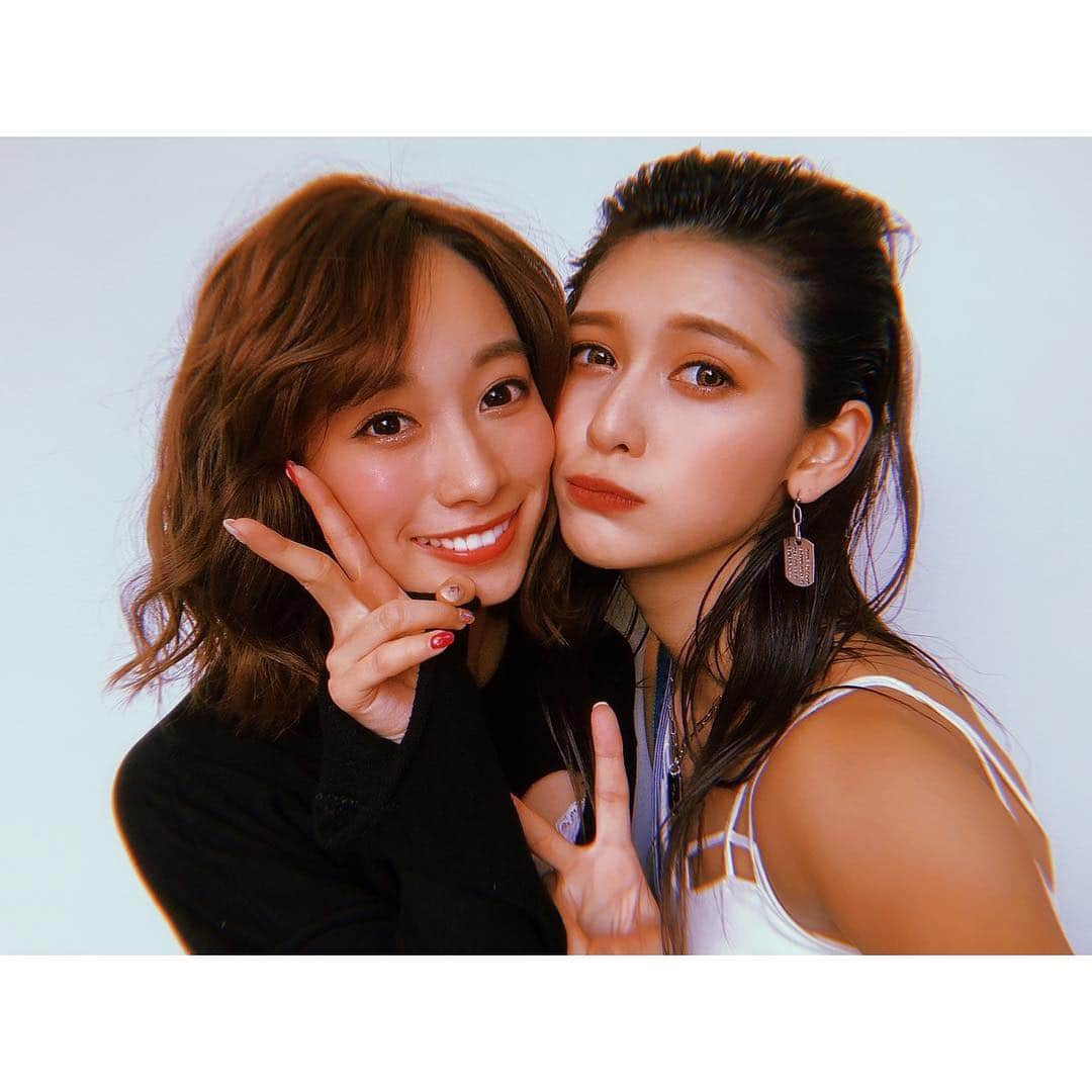 アンジェラ芽衣さんのインスタグラム写真 - (アンジェラ芽衣Instagram)「TGC KUMAMOTO 2019 by TOKYO GIRLS COLLECTION💙⚡️﻿﻿ TGC富山でお会いしてから仲良しな岡島彩花ちゃん❤️﻿ 私の話をずーっと笑って聞いてくれる🥺﻿ すっごく楽しかったありがとうだいすき❤️❤️﻿ ﻿ #アンジェラ芽衣 #TGC #東京ガールズコレクション #tokyogirlscollection #ファッション #ファッションショー #ランウェイ #fashion #show #TGC熊本 #熊本」4月20日 20時15分 - ange_la00