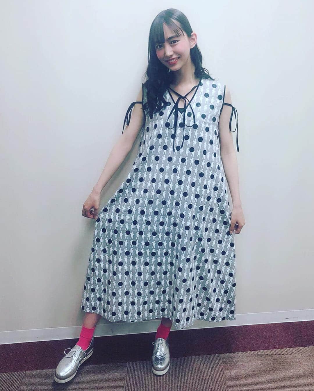 井桁弘恵さんのインスタグラム写真 - (井桁弘恵Instagram)「ㅤㅤㅤㅤㅤㅤㅤㅤㅤㅤㅤㅤㅤ 今日は「クロノス・ジョウンターの伝説」の舞台挨拶でした🌼 来てくださった方ありがとうございました！ 映画の話をたくさんすることができて 楽しかったです🌟 これからもっとたくさんの方に この映画を観ていただけると嬉しいです。 ㅤㅤㅤㅤㅤㅤㅤㅤㅤㅤㅤㅤㅤ 個性的で可愛いワンピースは #mintdesigns さんのでした👗♡」4月20日 20時16分 - igetahiroe23