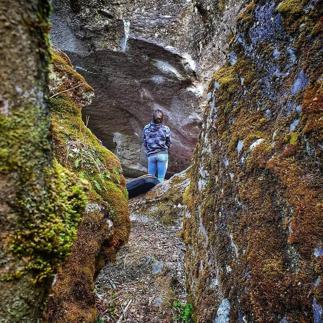 アレックス・パッチシオさんのインスタグラム写真 - (アレックス・パッチシオInstagram)「The battle continues..... Photo: @robinoleary  @scarpana @petzl_official @frictionlabs  #uhamikakuto #outdoors #battle #epic #fighting」4月20日 20時41分 - alex_puccio89