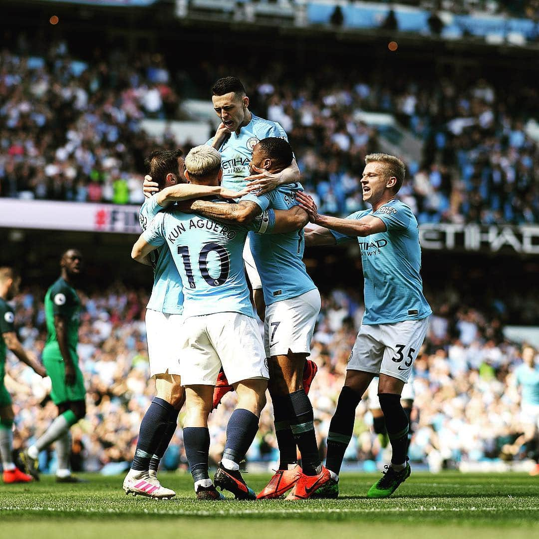 プレミアリーグさんのインスタグラム写真 - (プレミアリーグInstagram)「First #PL goal for @philfoden 👏👏 #MCITOT」4月20日 20時44分 - premierleague