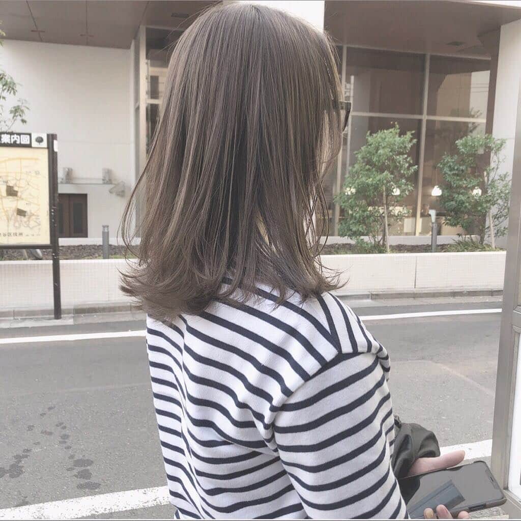 金田和樹さんのインスタグラム写真 - (金田和樹Instagram)「めちゃ人気のスペシャルハイライトカラー😊👍オリーブベージュ♡」4月20日 20時45分 - kaneta.hair