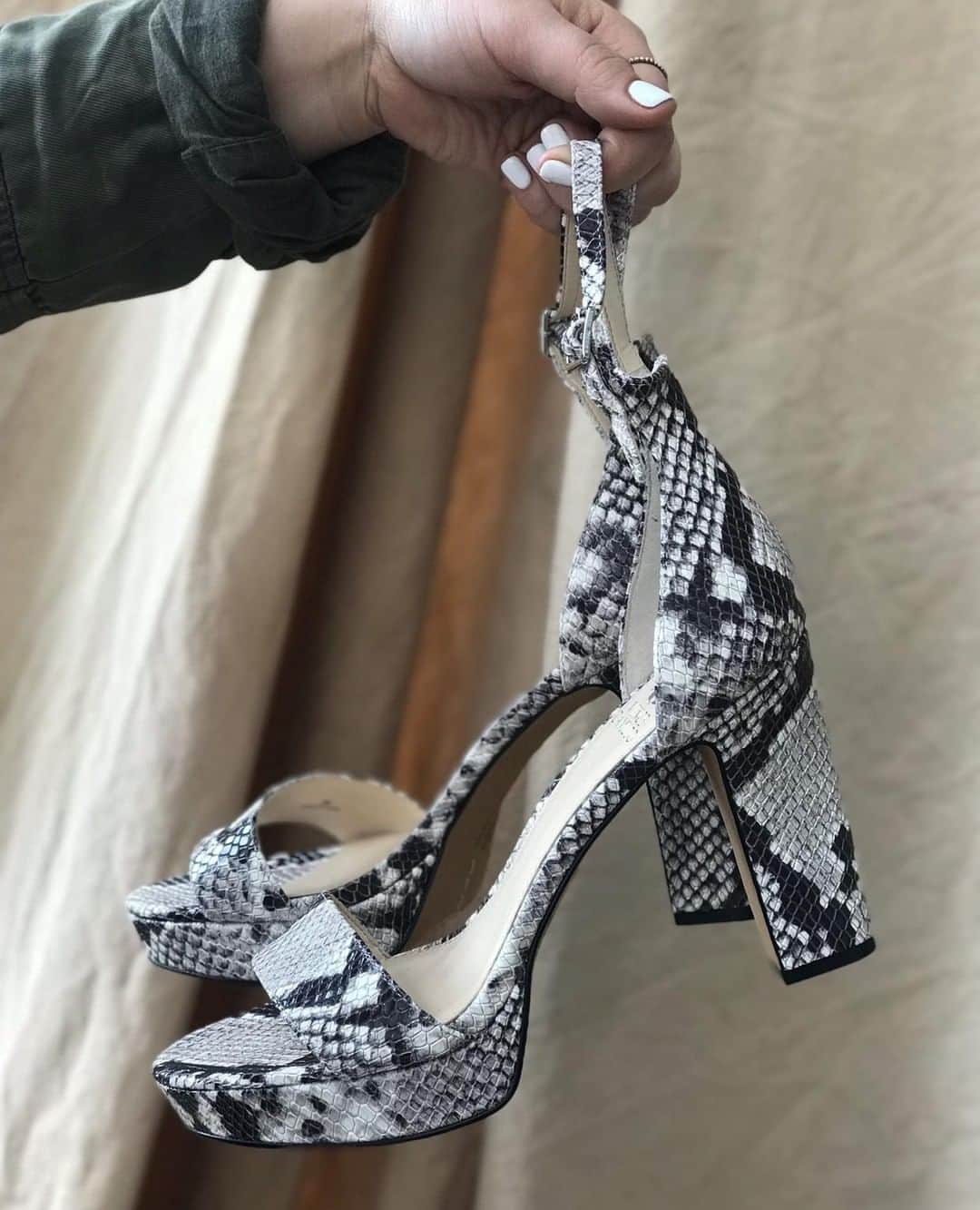 ヴィンスカムートのインスタグラム