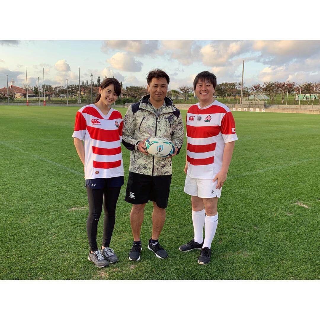 山崎紘菜さんのインスタグラム写真 - (山崎紘菜Instagram)「. この後、23:55〜日テレ「Going! Sports&News」 です！今週も頑張ります😳 #Going! . そしてそして、Going!の後の番組 24:55〜の「ONEラグビー」にも 出演させて頂いてます。 先週放送した、大西将太郎さん、安村アナウンサーとの沖縄ロケの続きです。 チャンネルはそのままで😳 ※関東地区 #ONEラグビー #日テレ #ぷちシーサー」4月20日 21時25分 - hirona_yamazaki