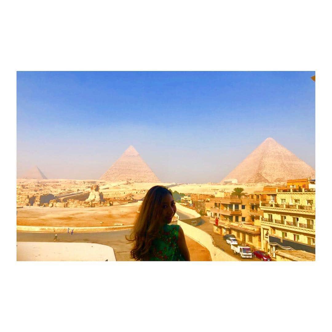 山田優依さんのインスタグラム写真 - (山田優依Instagram)「Egypt trip in “Kawaii Book”📕 . 訪れてきた国の中でも1番度胸と自信をつけ、 強くなって帰ってきた懐かしのエジプトの写真🇪🇬 . 現在発売中の、写真を可愛く盛るテクが詰まった "盛りかわ♡いいBOOK"にて掲載して頂いてます😊 . 発売に伴い、抽選でプレゼントが当たる "あなたの盛りかわ写真コンテスト"実施中👇👇👇 . ■内容 あなたの「盛れてる」「映えてる」写真を募集します！ スイーツ・ペット・メイク・風景…など、なんでもOK！ 1位に選ばれた方はAmazonギフトカード10万円分をプレゼント！！ . ■コンテスト詳細 応募期間：4/10～5/20 発表：6月上旬 . 応募方法： ①ファミリーマートで5/20まで販売中の『盛りかわ♡いいBOOK』を購入 ②TwitterもしくはInstagramのゴマブックスをフォロー  ③表紙の写真と「盛れてる」「映えてる」写真を、TwitterもしくはInstagramに添付 ④ハッシュタグを記載　 #あなたの盛りかわ写真コンテスト #ファミマ ⑤投稿 . 特典： 大賞　Amazonギフトカード10万円　1名様 優秀賞　Amazonギフトカード2万円　5名様 佳作　Amazonギフトカード5千円　10名様 ※選ばれた方にはDMにてご連絡いたします。 . ■キャンペーンに関するお問い合わせ 盛りかわいいBOOK審査委員会 メールアドレス：campaign2019@goma-books.co.jp . #Egypt #Cairo #タビジョ #盛りかわいいbook」4月20日 21時51分 - yui_gourmetwalker