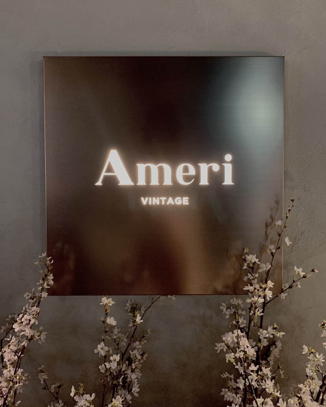 野崎萌香さんのインスタグラム写真 - (野崎萌香Instagram)「After Party💫🌸💭 @ameri.shinsaibashi  @amerivintage」4月20日 22時00分 - moeka_nozaki