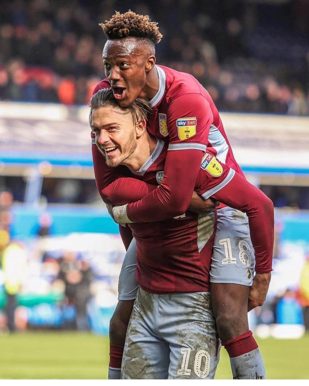 ジョン・テリーさんのインスタグラム写真 - (ジョン・テリーInstagram)「@jackgrealish ⚽️ @tammyabraham1 ⚽️」4月20日 22時36分 - johnterry.26