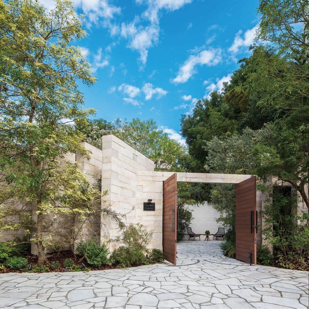 RIVIERA WEDDING　リビエラ ウェディング　公式のグルメインスタ