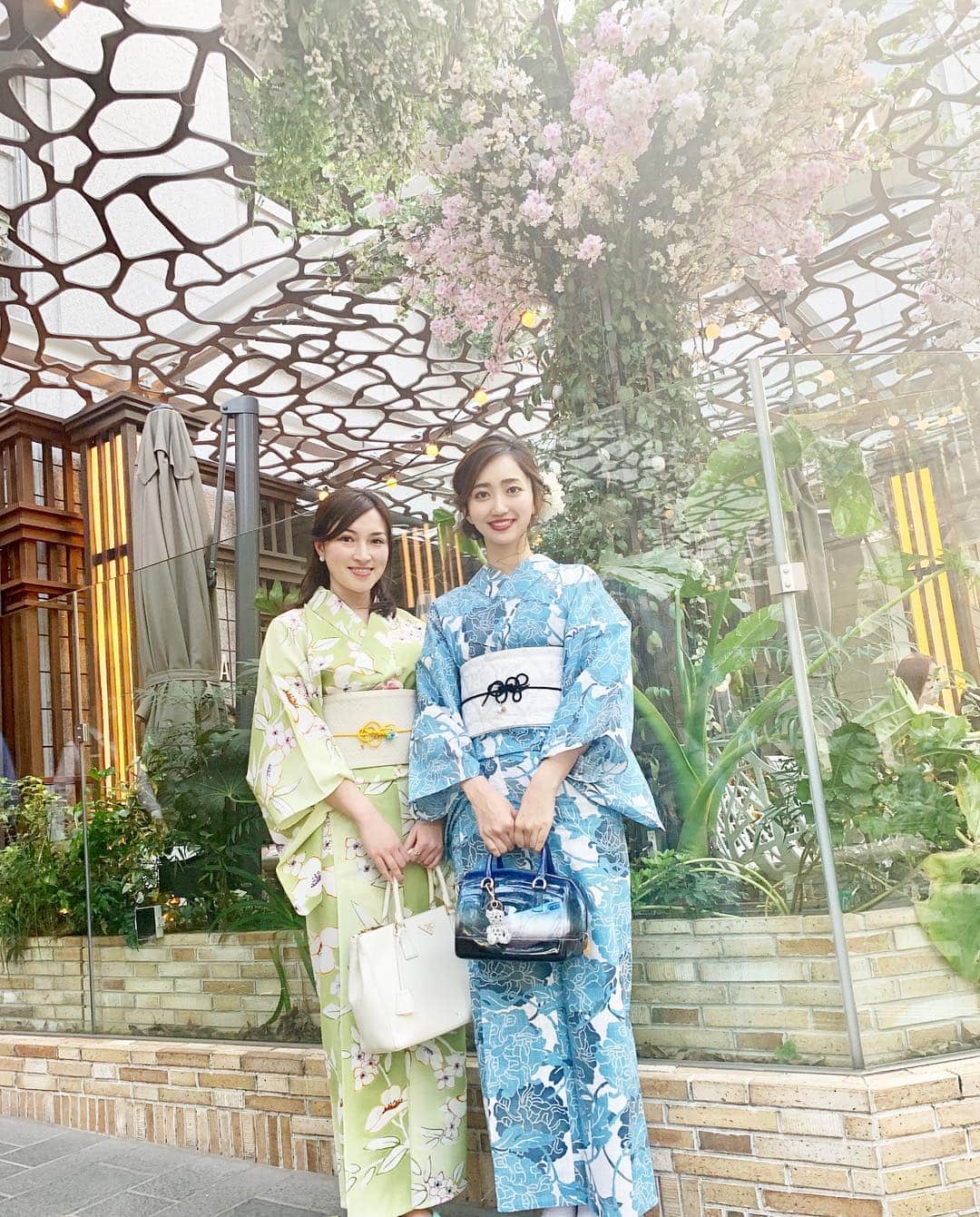 曲渕伊代のインスタグラム：「この浴衣が可愛すぎて。。🤦‍♀️💙 @wafukan_ichi #afternoontea #アフターヌーンティー #thestrings #ザストリングス表参道 #和風館ICHI #浴衣」