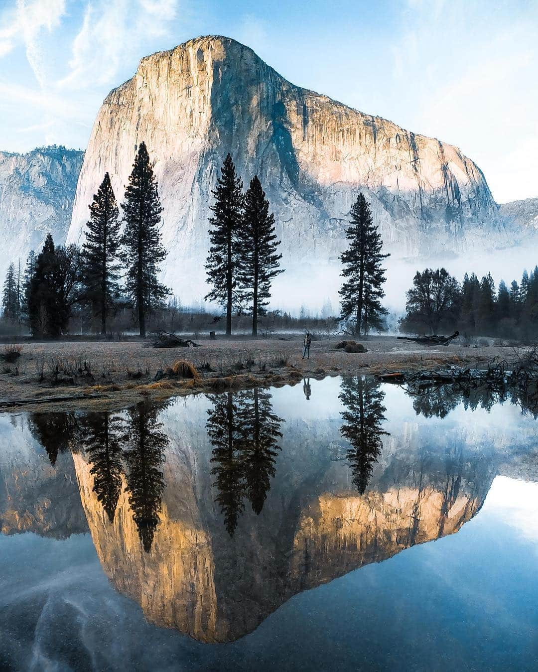 goproさんのインスタグラム写真 - (goproInstagram)「Photo of the Day: Iconic reflections with #GoProFamily member @joshua_currie + #GoProHERO7 Black. • Celebrate #NationalParkWeek with us for the opportunity to receive 1 of 2 annual National Park passes + a GoProHERO7 Black. • Tag a friend in the comments 👇 + post your #NationalPark content, tagging #GoPro. • Submit your photos to gopro.com/awards for the added opportunity to be featured on our social media. • • • #TripOn #GoProTravel #Yosemite #ElCap」4月20日 23時21分 - gopro