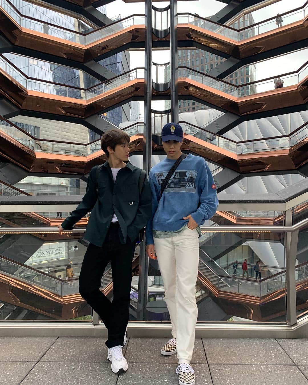 NCT 127さんのインスタグラム写真 - (NCT 127Instagram)「‪Doyoung and I were able to check out Vessel yesterday! New York is filled with such cool places 👍‬ ‪#WE_ARE_SUPERHUMAN‬ ‪#NCT127_SUPERHUMAN‬ ‪#SUPERHUMAN‬ ‪#NEOCITYinUSA #NCT127inUSA #NEWYORK #NCT127 #NCT ‬」4月20日 23時32分 - nct127