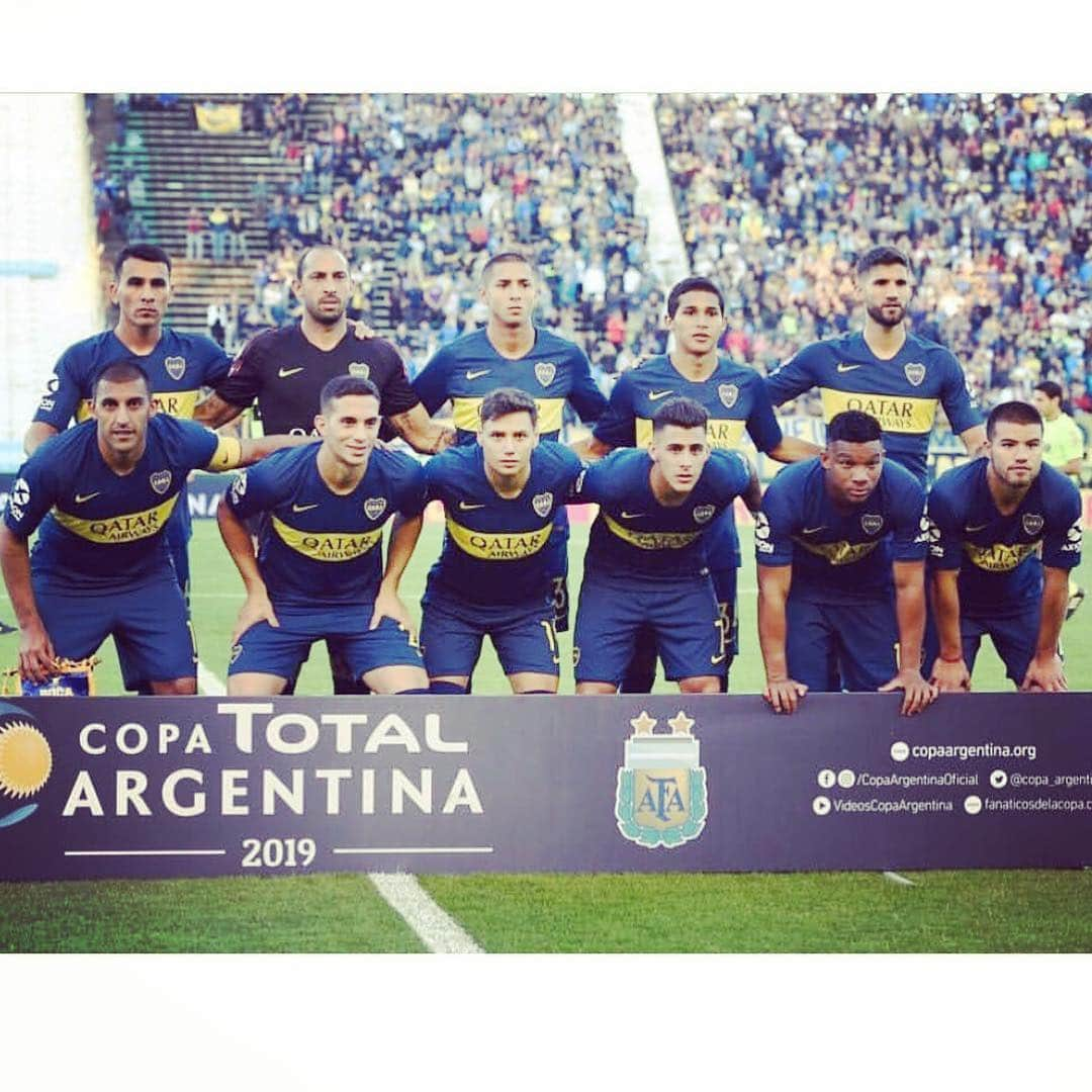 リサンドロ・ロペスさんのインスタグラム写真 - (リサンドロ・ロペスInstagram)「Se gano y se pasó. Ahora prepararnos para el partido del Miércoles.. #VamosBoca #CopaArgentina ⚽️🙏🏽 🔷🔶🔷🔶🔷🔶🔷🔶」4月20日 23時54分 - lichalopez2