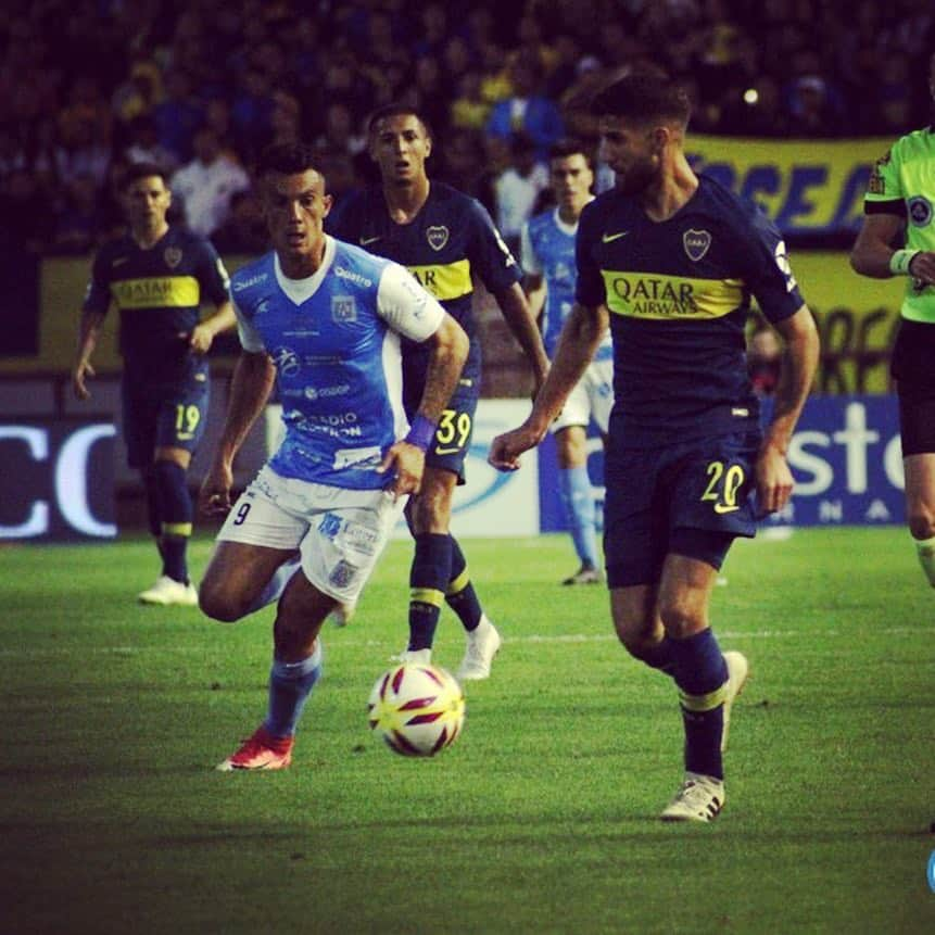 リサンドロ・ロペスさんのインスタグラム写真 - (リサンドロ・ロペスInstagram)「Se gano y se pasó. Ahora prepararnos para el partido del Miércoles.. #VamosBoca #CopaArgentina ⚽️🙏🏽 🔷🔶🔷🔶🔷🔶🔷🔶」4月20日 23時54分 - lichalopez2