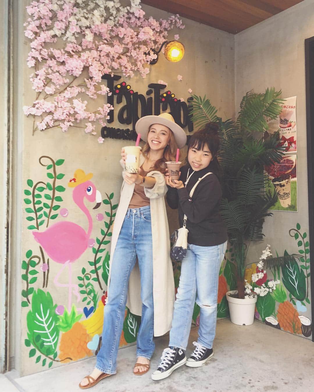 階上実穂さんのインスタグラム写真 - (階上実穂Instagram)「そらぴんと茅ヶ崎デート楽しかった🦄🌈💜 またあそぼーね♩¨̮⑅* #family #姪っ子 #茅ヶ崎 #shopping #tapitapi #デート #仲良し #love」4月21日 9時22分 - miho_ishigami