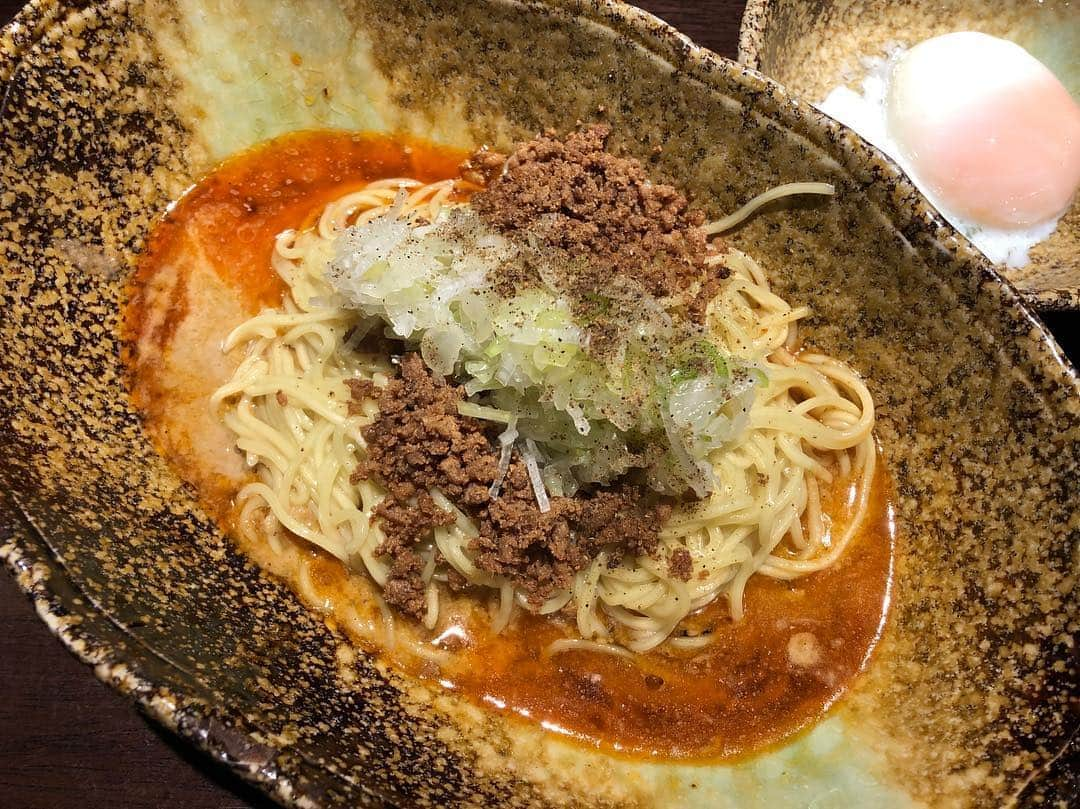 上野優花さんのインスタグラム写真 - (上野優花Instagram)「広島の汁なし担々麺を 全国区にした立役者『くにまつ』！ 店舗毎にタレの感じが微妙に違って、 私はここが一番好きでした🙋🏻‍♀️ 600円〜という値段の安さがなんとも魅力的。 もはやおやつでもいいくらいです🤤 ここ二日間体調不良であまり食べられなかったので、 カメラロールを眺めて過ごしていました。笑 東京にも店舗があるのでお試しあれ🙌🏻 #過去の写真を振り返るシリーズ #優花麺 #汁なし担々麺 #くにまつ #広島グルメ #優花広島グルメ」4月21日 9時27分 - yuka_ueno89