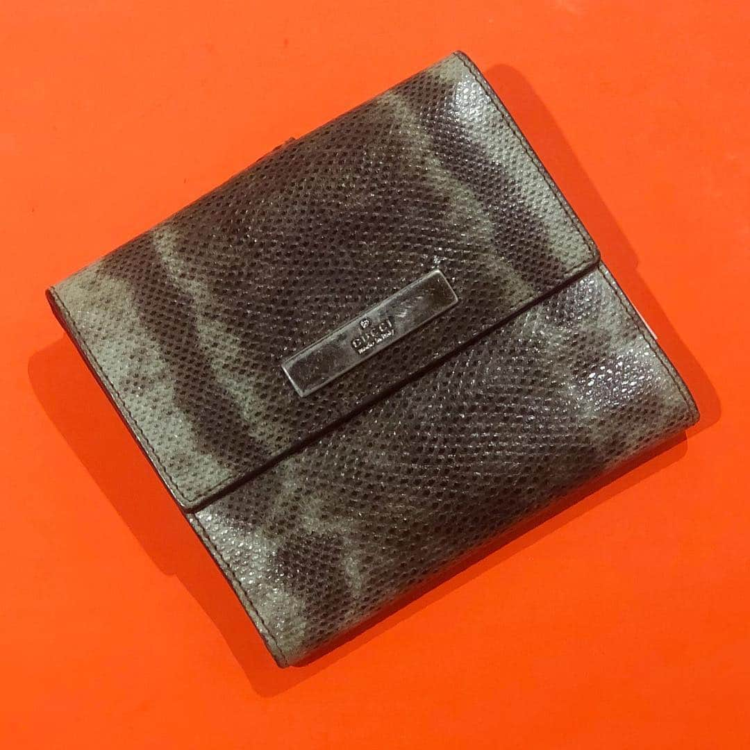 2nd STREET USAさんのインスタグラム写真 - (2nd STREET USAInstagram)「Shop New Arrivals at Melrose Location! Gucci Snakeskin Wallet $159 •••••••••••••••••••••••••••••••••••••••••••••••••••••••••••• #2ndstreet #2ndstreetusa #2ndstreetvintage #pasadena #melrose #costamesa #melrosestyle #vintage #losangeles #fairfax #labrea #streetstyle # #newarrivals #secondhand #japan #japanesestyle #ootd #colorful #fashion #fun #instalove #style #art #love #currentlywearing #styleinspo #spring」4月21日 10時37分 - 2ndstreetusa