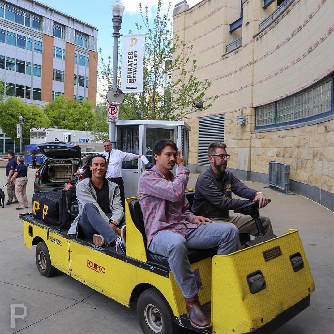 ピッツバーグ・パイレーツさんのインスタグラム写真 - (ピッツバーグ・パイレーツInstagram)「We intend to activate Cole Tucker and Bryan Reynolds before today’s game. Welcome to Pittsburgh, guys!」4月21日 1時45分 - pittsburghpirates