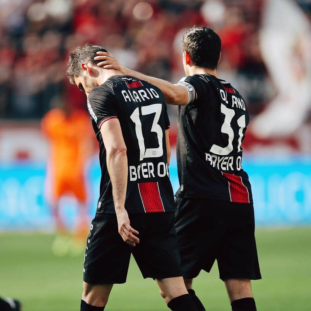 バイエル・レバークーゼンさんのインスタグラム写真 - (バイエル・レバークーゼンInstagram)「🖤❤️ #B04FCN 2-0 ⚽️ @lucasalario ⚽️ @kevin_volland #Bundesliga #Bayer04 #Werkself」4月21日 1時48分 - bayer04fussball