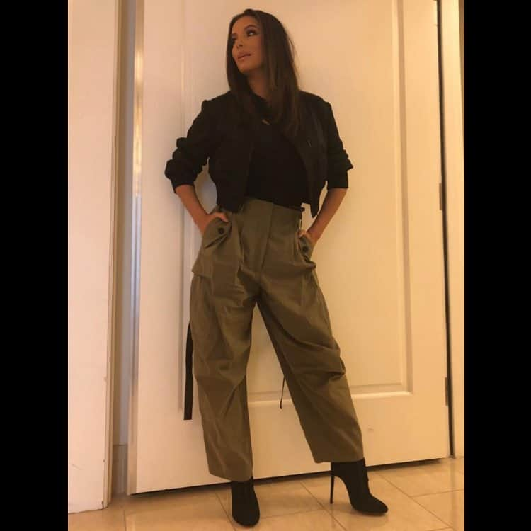 エヴァ・ロンゴリアさんのインスタグラム写真 - (エヴァ・ロンゴリアInstagram)「Happy Saturday! I’m in love with this wide leg pants trend! 👖」4月21日 2時12分 - evalongoria