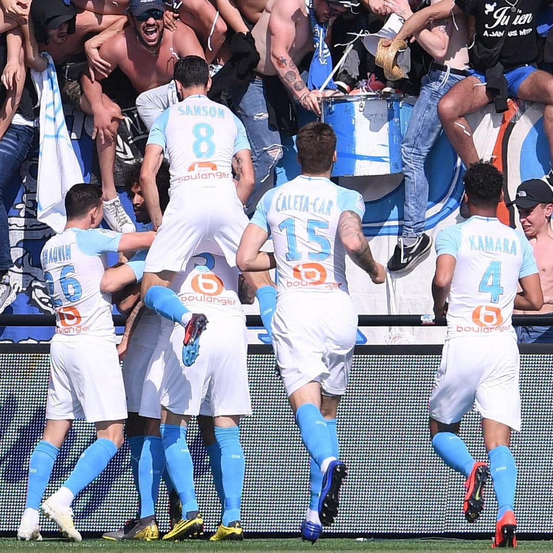 リーグ・アンさんのインスタグラム写真 - (リーグ・アンInstagram)「L’@olympiquedemarseille garde le podium en ligne de mire grâce à sa victoire au Roudourou (1-3 vs @eaguingamp) ⚪️🔵 ▪️ ▪️ #ligue1conforama #EAGOM #olympiquedemarseille #OM #guingamp #marseille」4月21日 2時43分 - ligue1ubereats