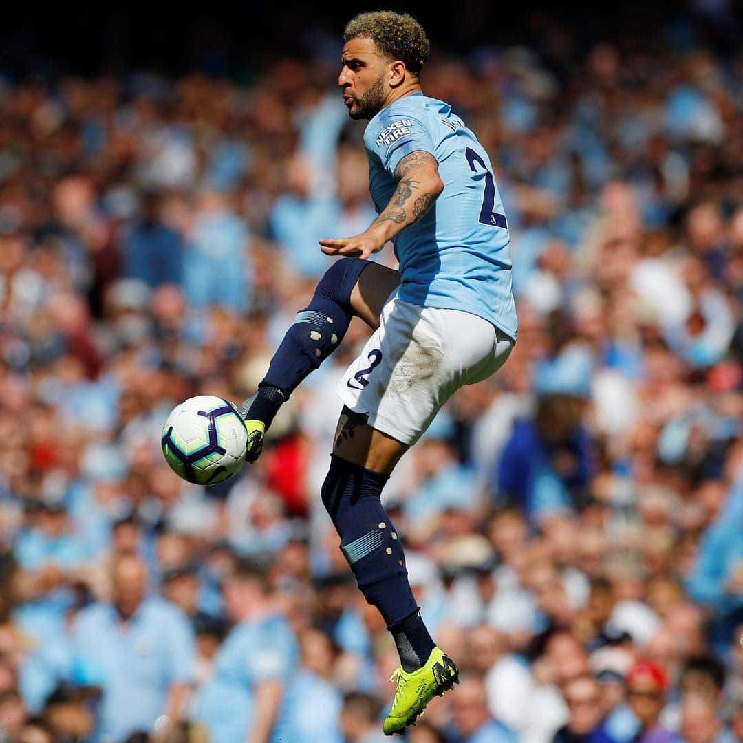 カイル・ウォーカーさんのインスタグラム写真 - (カイル・ウォーカーInstagram)「Huge result! @philfoden 🙌🏾」4月21日 3時03分 - kylewalker2