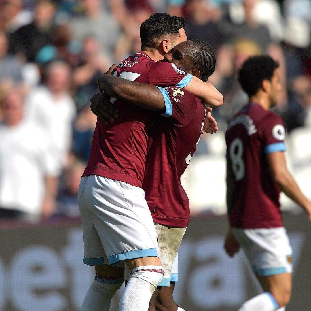 ルーカス・ペレスさんのインスタグラム写真 - (ルーカス・ペレスInstagram)「Happy to help the team, bad luck for the final score. Keep working up! ⚒💪🏼 #COYI #WHUFC  Feliz por poder ayudar al equipo, una pena el empate final ¡Seguimos trabajano! ⚒💪🏼 #COYI #WHUFC」4月21日 3時05分 - 10lp