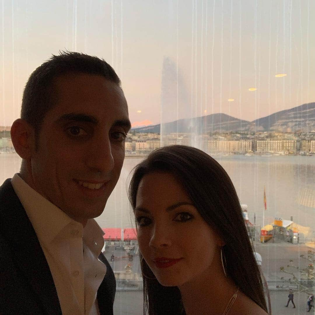 セバスチャン・ブエミさんのインスタグラム写真 - (セバスチャン・ブエミInstagram)「Dinner date with the birthday girl @jennbuemi」4月21日 3時20分 - sebastien_buemi