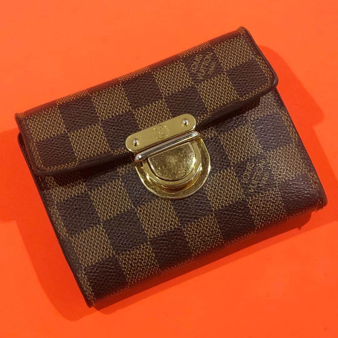 2nd STREET USAさんのインスタグラム写真 - (2nd STREET USAInstagram)「Shop New Arrivals at Melrose Location! Louis Vuitton wallet $329 •••••••••••••••••••••••••••••••••••••••••••••••••••••••••••• #2ndstreet #2ndstreetusa #2ndstreetvintage #pasadena #melrose #costamesa #melrosestyle #vintage #losangeles #fairfax #labrea #streetstyle # #newarrivals #secondhand #japan #japanesestyle #ootd #colorful #fashion #fun #instalove #style #art #love #currentlywearing #styleinspo #spring」4月21日 4時36分 - 2ndstreetusa