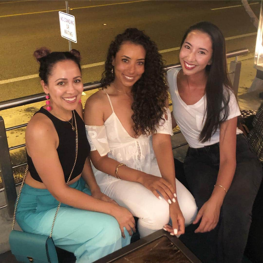 シャイエン・ウッズさんのインスタグラム写真 - (シャイエン・ウッズInstagram)「The ladies 👋🏽」4月21日 5時01分 - cheyenne_woods